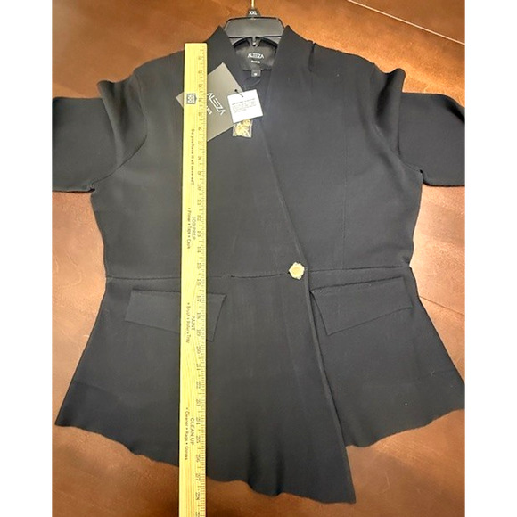 NWT Aleeza Paris Marcey Black Gold Buttons Luxury Knit Blazer Size 1X MSRP $250 - Picture 8 of 14
